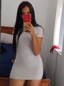 Mila_rouge06 Public Foto 2