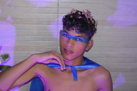 Sammy_Millers: 🩵 ( 5 фото)