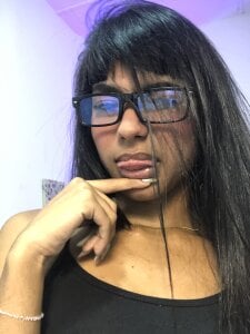 chell_18 Your love bb 💋 Pic 4