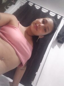 MariaJoseWalker Good morning, handsome ☀️✨ I’m live from 8:30 a.m. to 3:30 p.m., ready to fill your day with charm, Pic