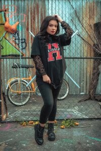 sofiaalarson 💄💋 Pic 3