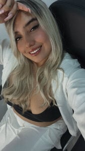 _Ninasanz Public Hình 3