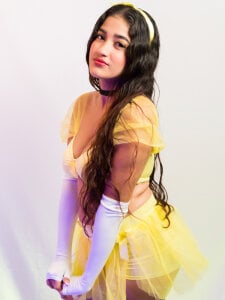 MIIAHERNANDEZ DIVINE BEAUTIFUL Pic 5