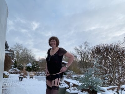 Dorle45 Dorle im Schnee Pic 3