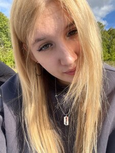 SinaHovey Public Pic 3