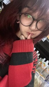 RacheleEliott Whispers on the Pillow Pic