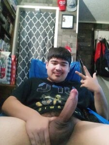 derek0_17 Public Pic 5