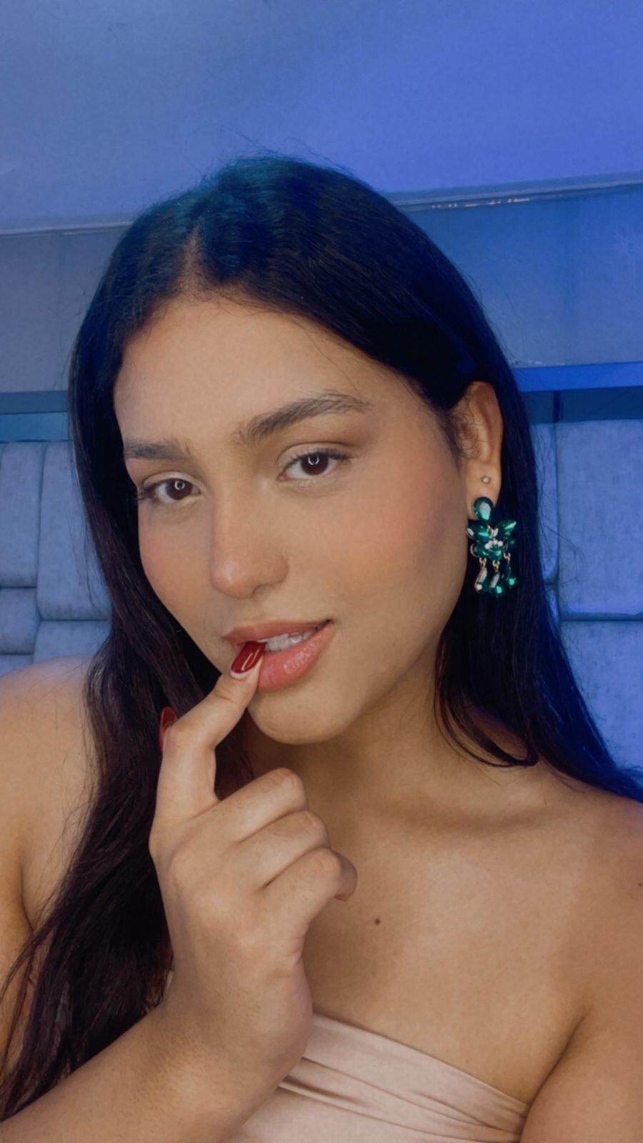 ValeryCooper18 Poză populară 700