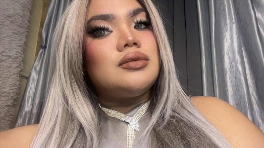 10inchs_Maxie Public Pic 3