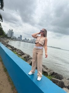 VioletaJones__ Public Poză 3