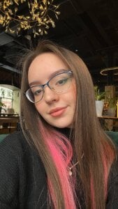 LisaSmiths Elegant Pic 2