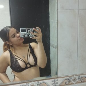 IrisDavis_ Public Pic 3