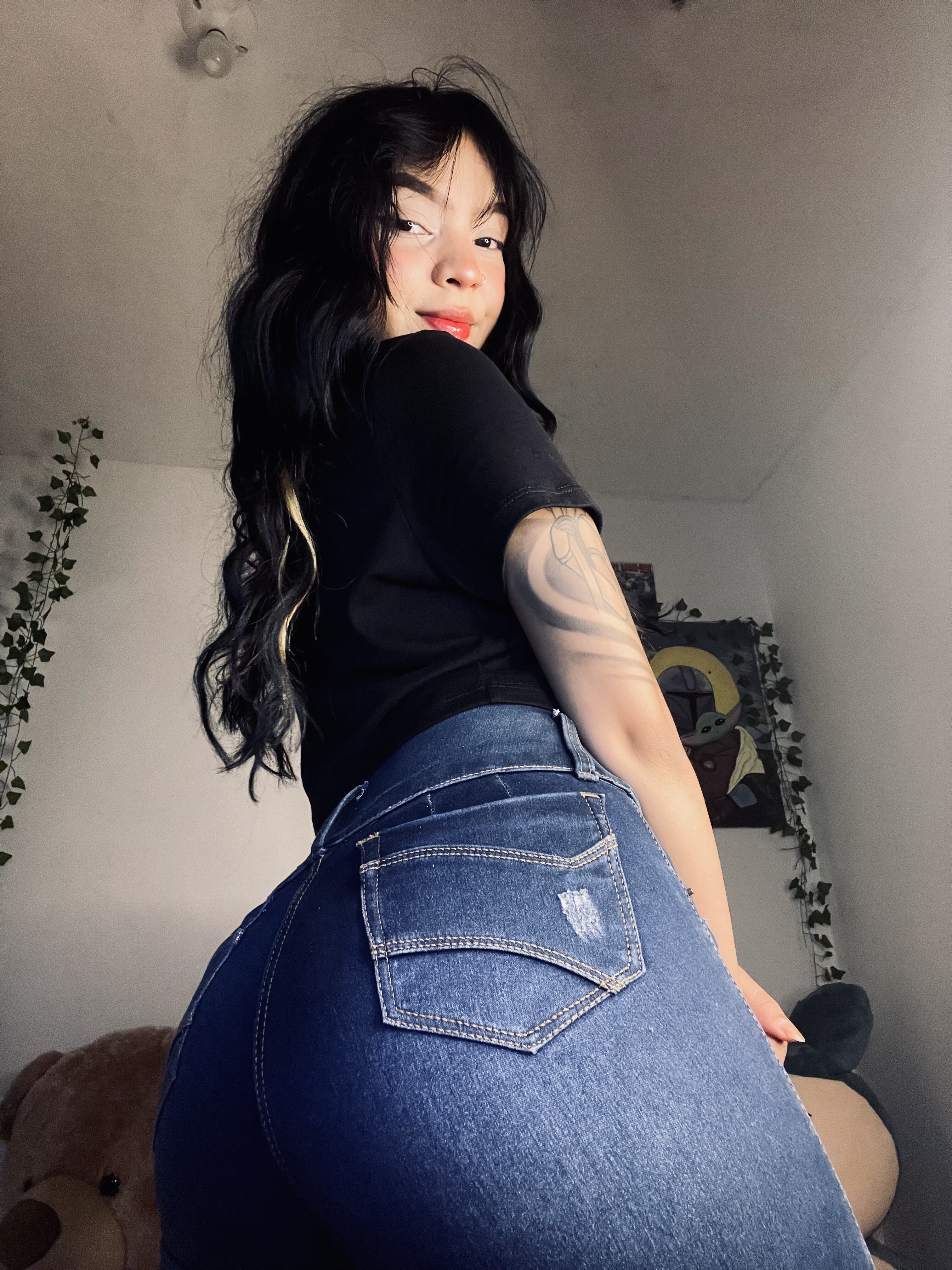 valery_rhoades