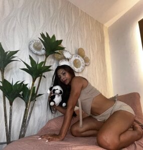 ambar_watsson Public Pic 4