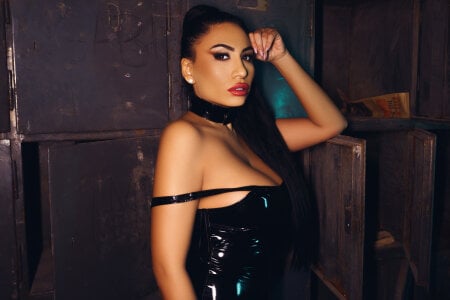 Denise_Taylor Public Pic 4