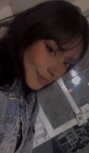 Laksmy_v Public Pic 3