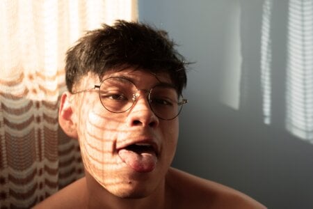 Heliero A little bit about me. 圖片