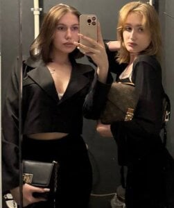 LeilaCroston sexy girl here for you Pic