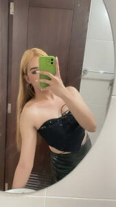 StaceyClinton Me 圖片