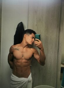 blorelopez Shower Fotka 4