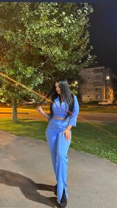 ArabicBabe Public Pic 3