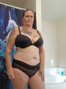 Blueeyezlover209 Public Pic 4