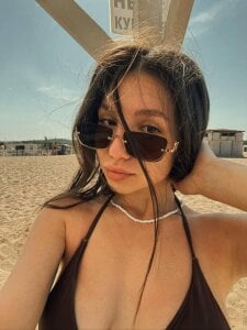 ZanaBrelandPublic Bild 4