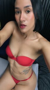 Scarleth_Fox_ “Come a little closer… I don’t bite 😉” Pic 4