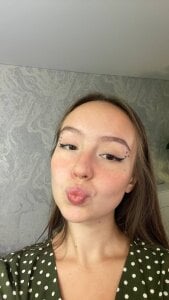 LisaSmiths Hearts Make up!!! Pic 2