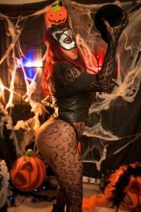 Mehlany_Moretz happy holloween 🎃🎃🎃🎃 Pic 3