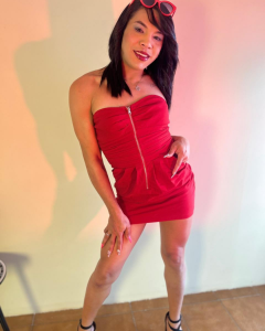 IslaJones Public Pic 2