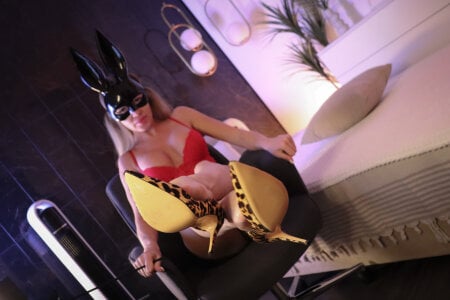 Jessica_Aubrey Naughty rabbit Foto 5