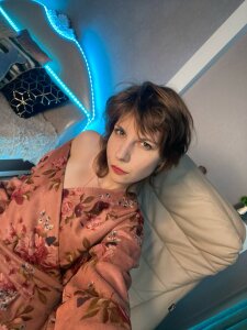 Young_Eve Public Pic