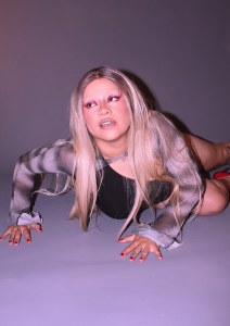 Alaska_deluxe On the floor Immagine 