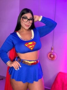 SussieRogers Supergirl Off Duty: Saving You From Your Fantasies ✨ Foto 5