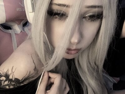 cupcakevice Favourite blonde Pic 4