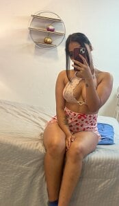 Isabelle_Lane Pretty Isabelle 🌸 Pic 4