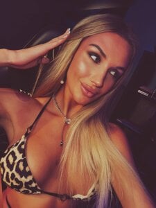 Megan_Kira Public Pic