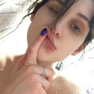 Smallhornybabe Public Pic