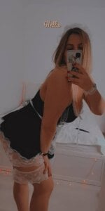An_White Public Pic 8