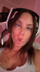 SpaceCowWhore 🥰🥰 Gambar 5