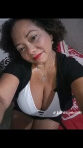 milf_1232 Public Pic 6