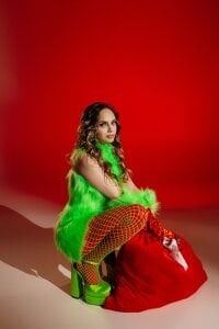 AnitaVenture Grinch Pic 5