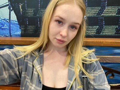 CarolineDjein Public Pic 5