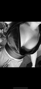 Public de BustyNova  2 Imagens