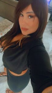 Sarahmonesexy Sarah 🖤 Home 2 Pic 3