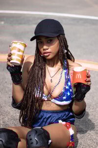 AgataRinaldi 4 de july, sexy on the street Pic 9