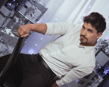 Ian_Daviz Christmas 2025 🎄 Pic