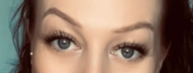 OldSchoolSlut: Public ( 2 фото)