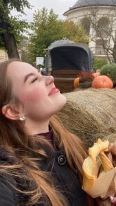 DanaDrake 🍂🍂🍂 Pic 2